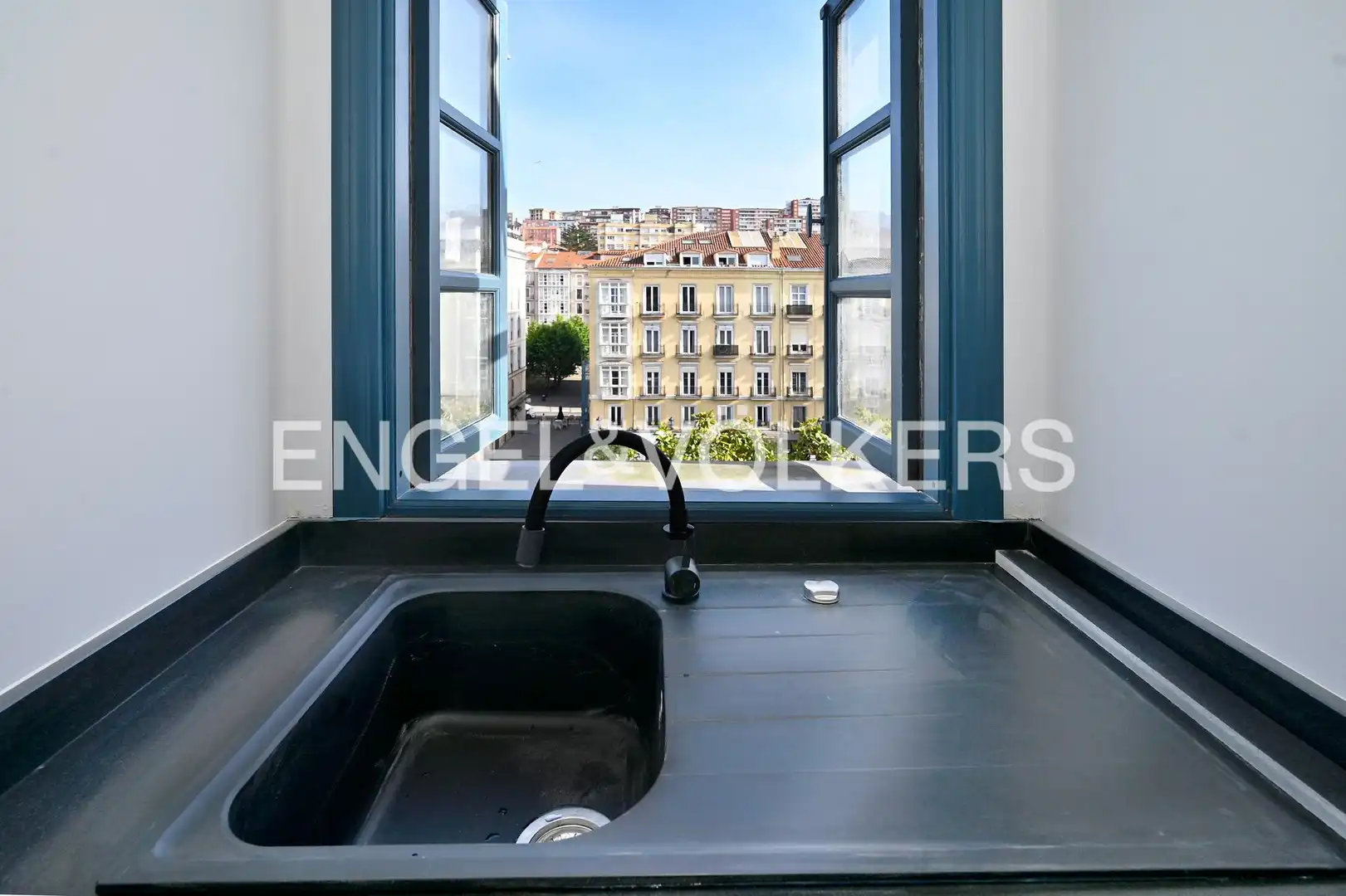 Küche von Wohnung zur Miete in Santander mit Heizung