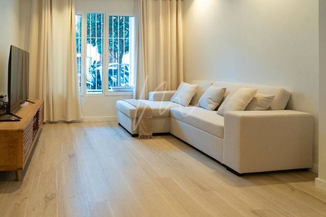 Piso en Venta en Carrer de Gómez Ferrer en Centro - Casco antiguo