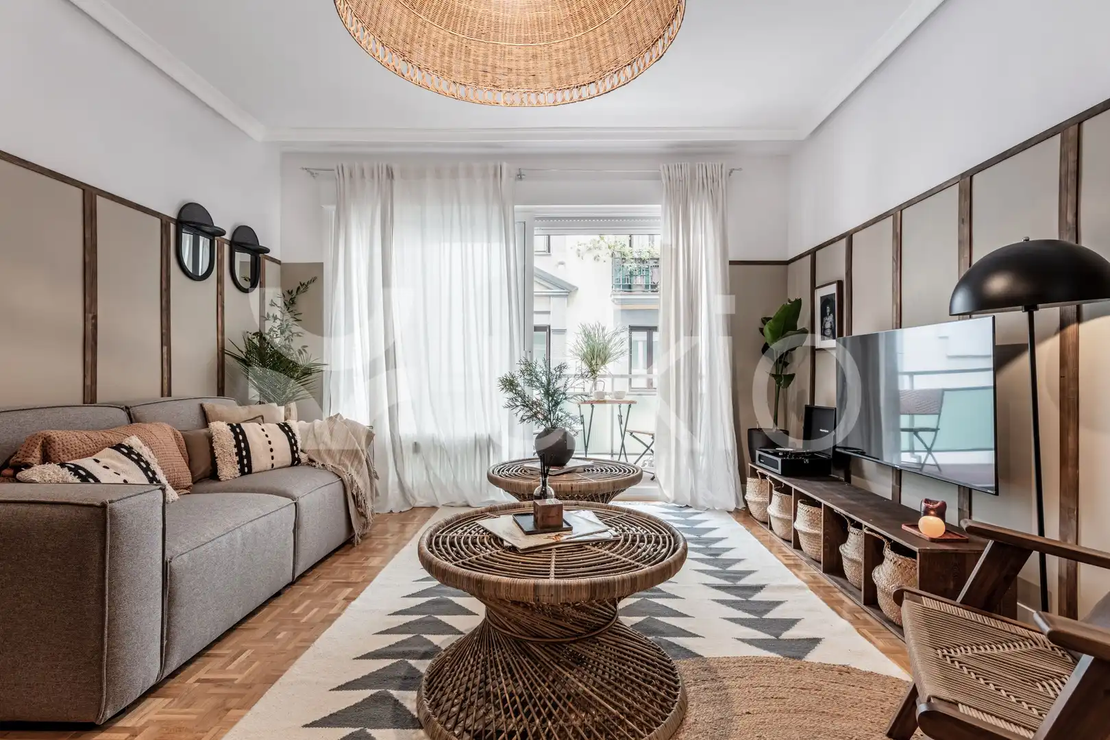 Sala d'estar de Apartament de lloguer en Madrid amb Aire condicionat, Calefacció i Moblat
