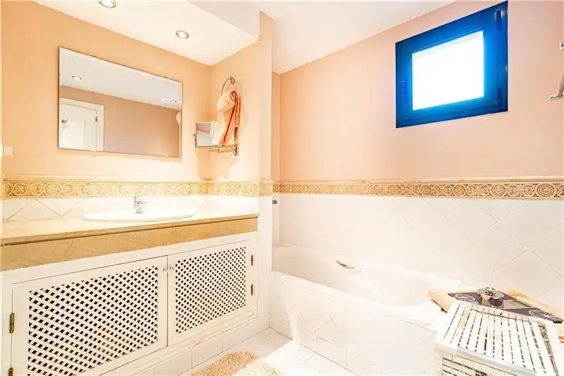 Baño de Piso en venta en Calvià con Aire acondicionado, Terraza y Trastero