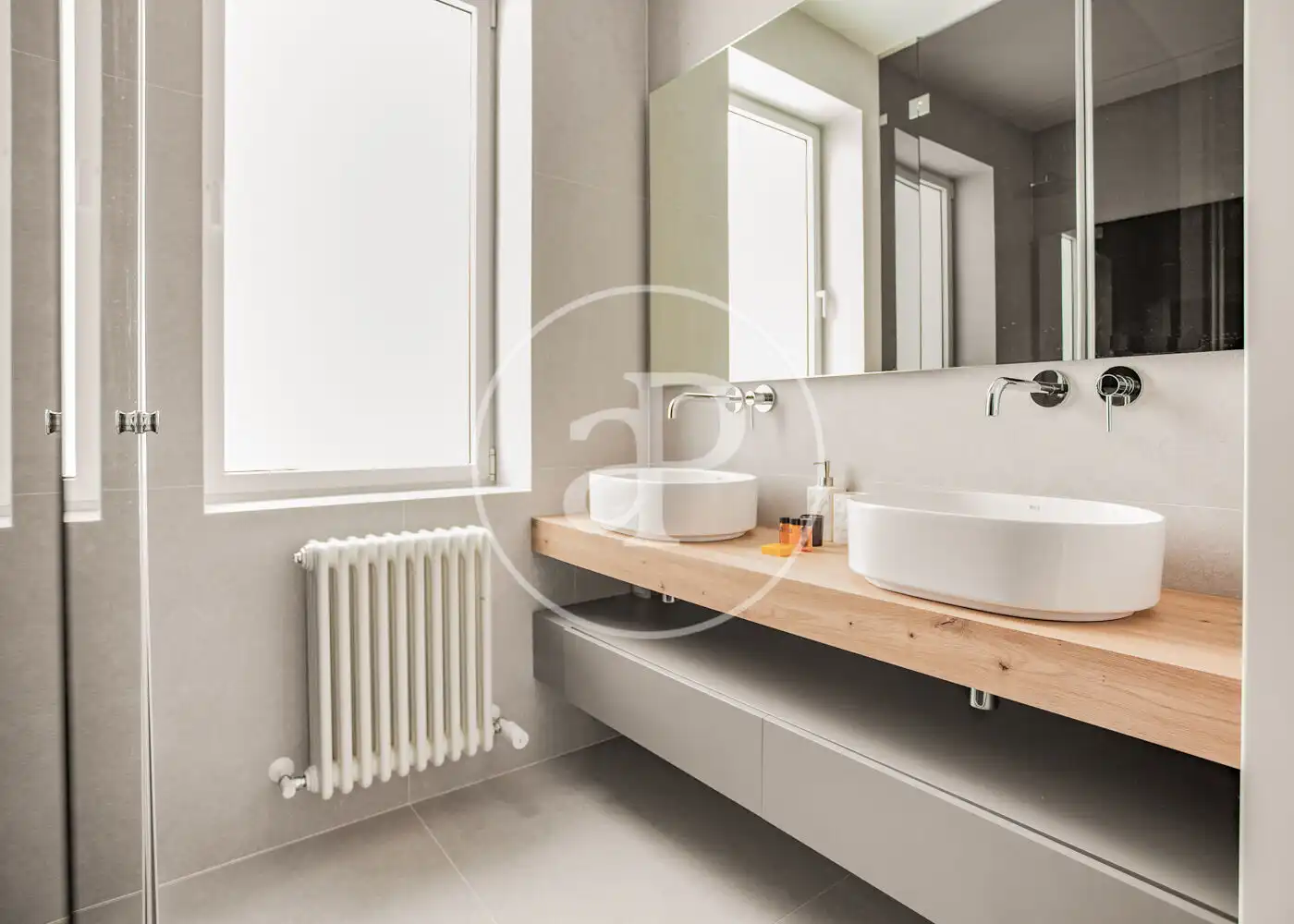 Badezimmer von Wohnung zur Miete in Barrio de Salamanca