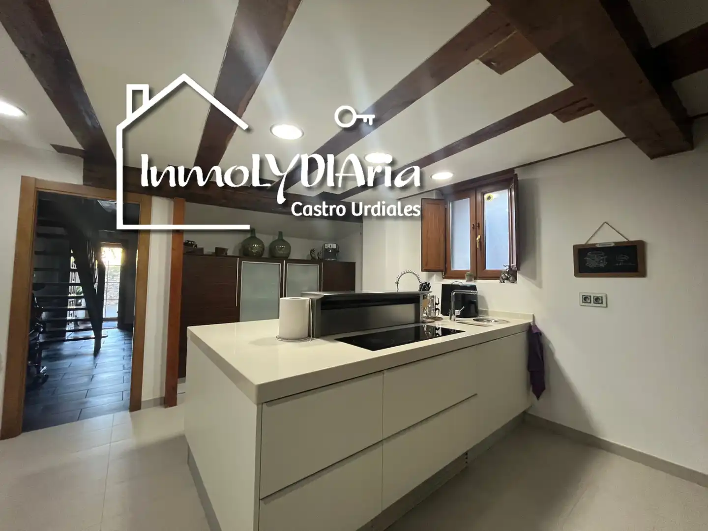 Cocina de Casa adosada en venta en Castro-Urdiales con Calefacción, Parquet y Terraza