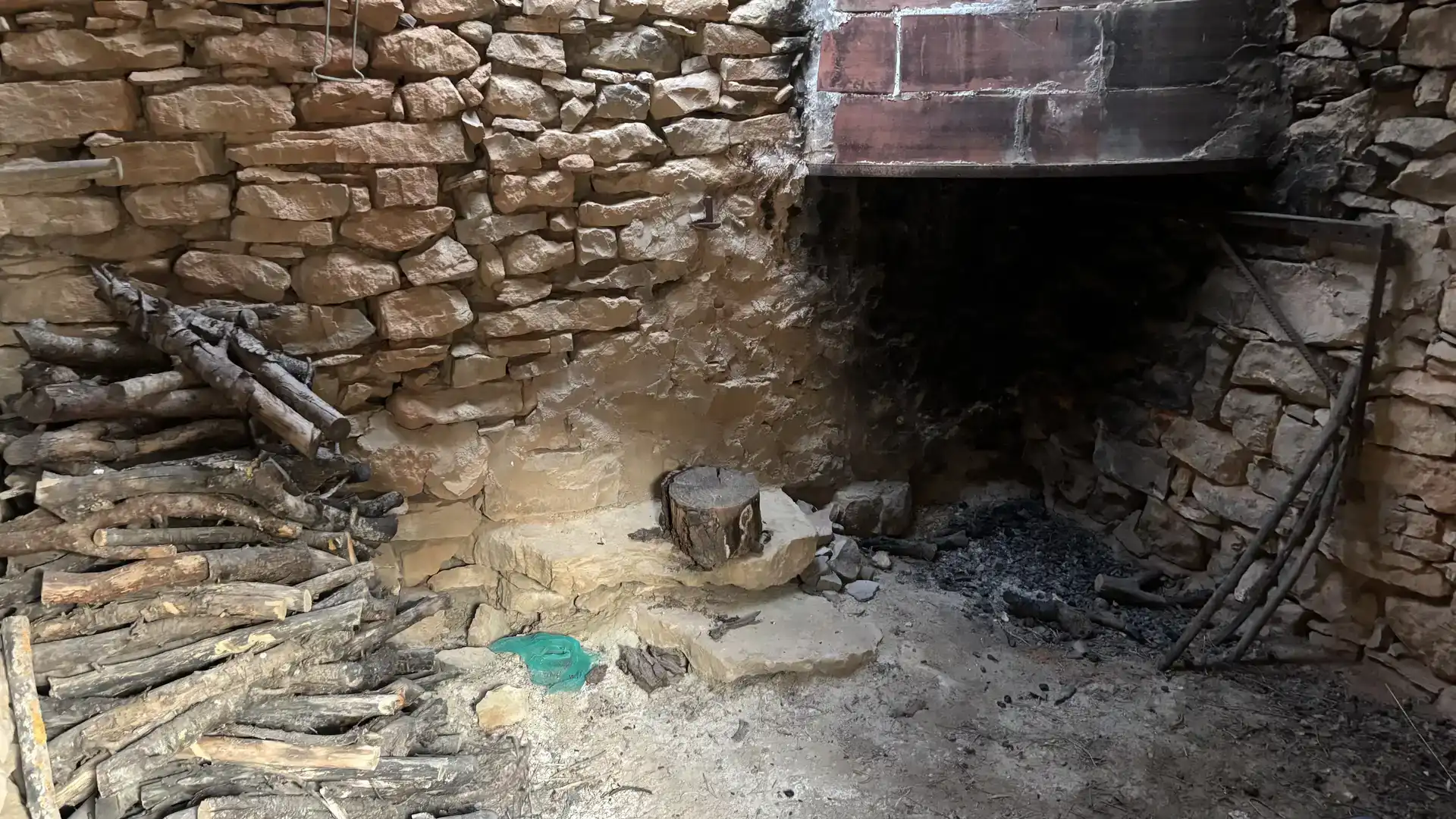 Finca rústica en venda en La Fatarella amb Jardí privat