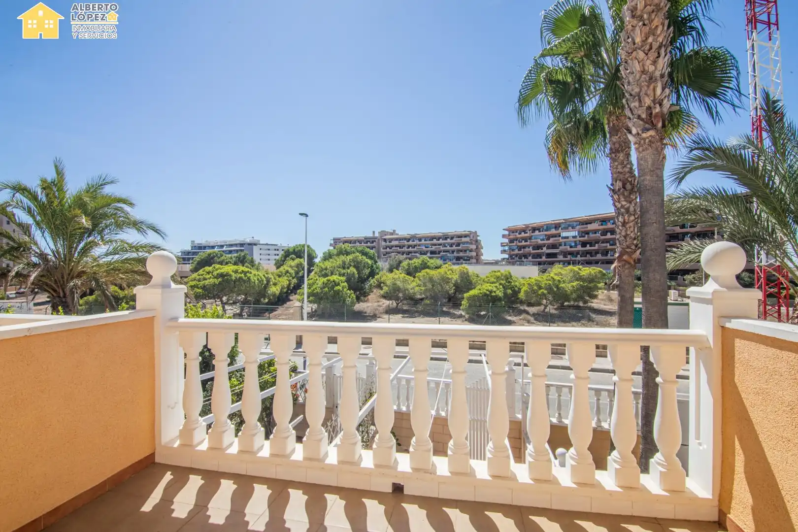 Bungalow with terrace for sale in Los Arenales del Sol, imagen 24