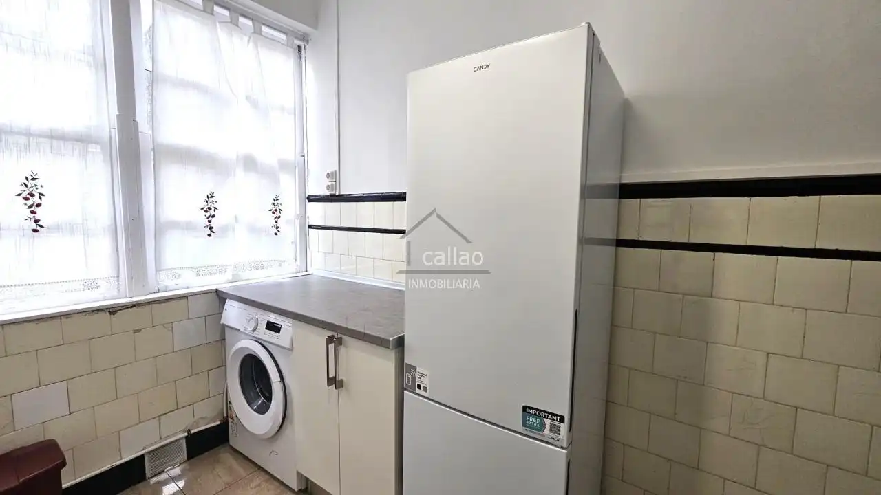 Kitchen of Flat for rent in Ferrol  with Heating and Furnished