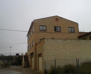 Exterior view of Office for sale in Cariñena