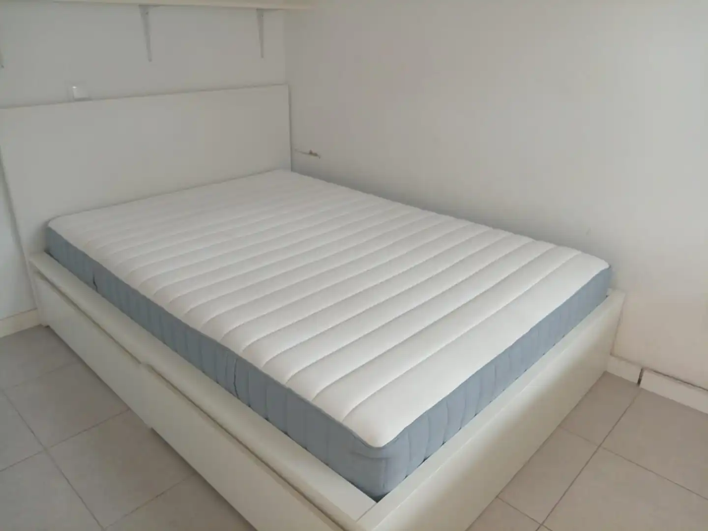 Schlafzimmer von Fabrikhallen zur Miete in Poble Sec