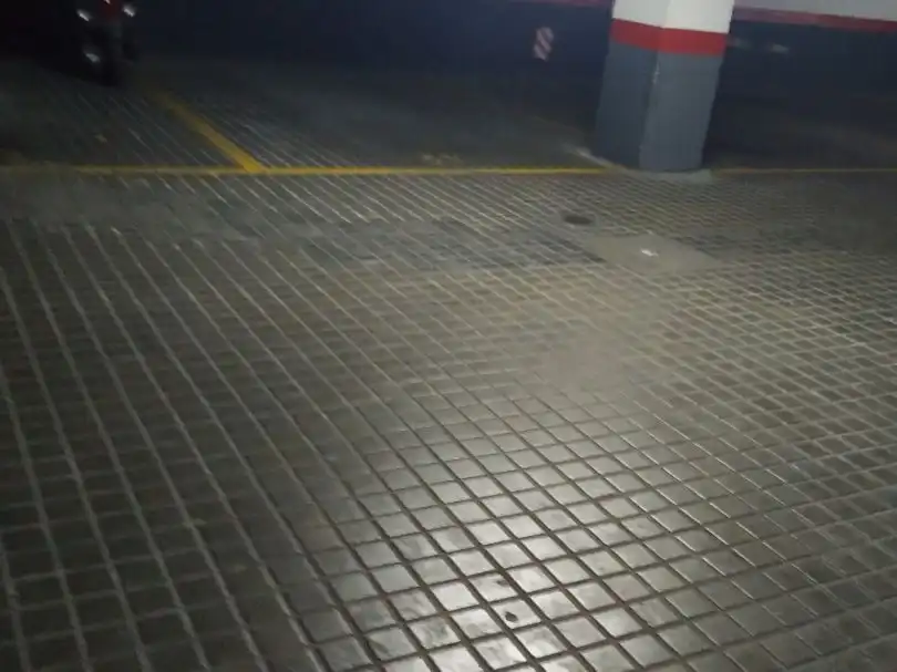 Parkplatz von Garage zur Miete in Madrid