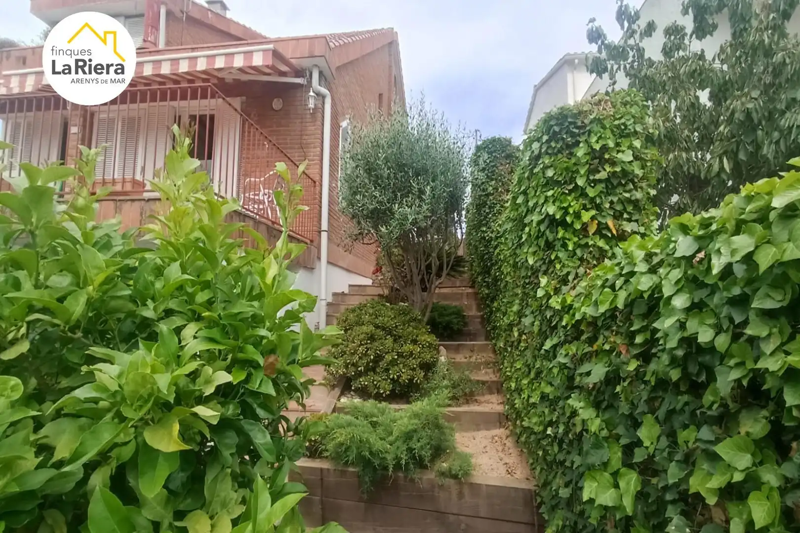 Jardí de Casa o xalet en venda en Sant Iscle de Vallalta amb Calefacció, Jardí privat i Terrassa