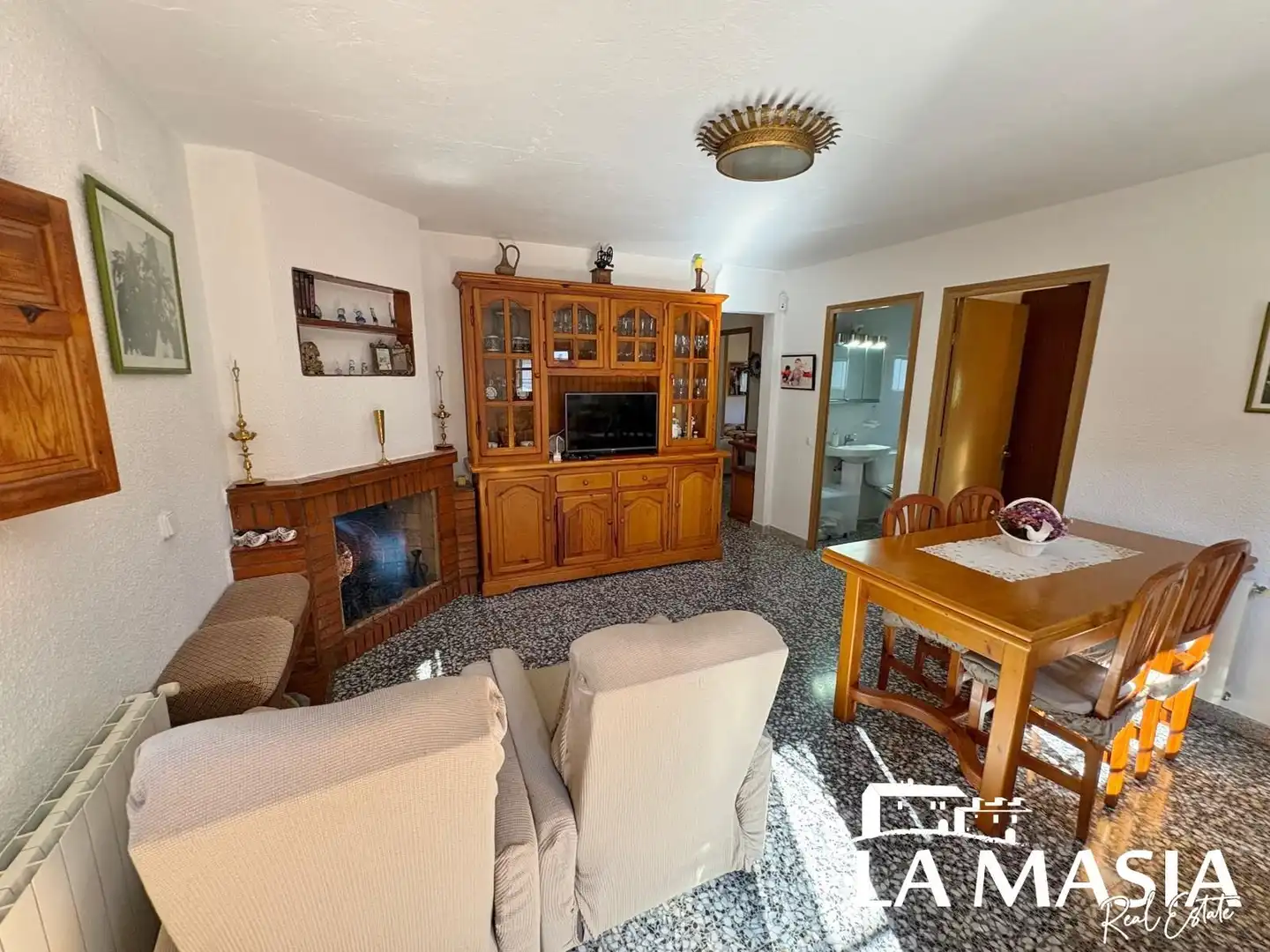 Sala d'estar de Casa o xalet en venda en Olivella, Barcelona