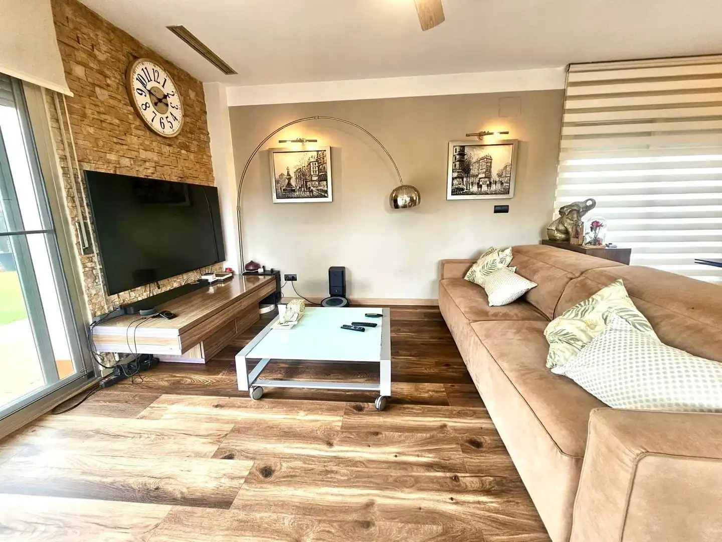 Wohnzimmer von Wohnung zum Verkauf in La Ràpita mit Klimaanlage, Heizung und Privatgarten