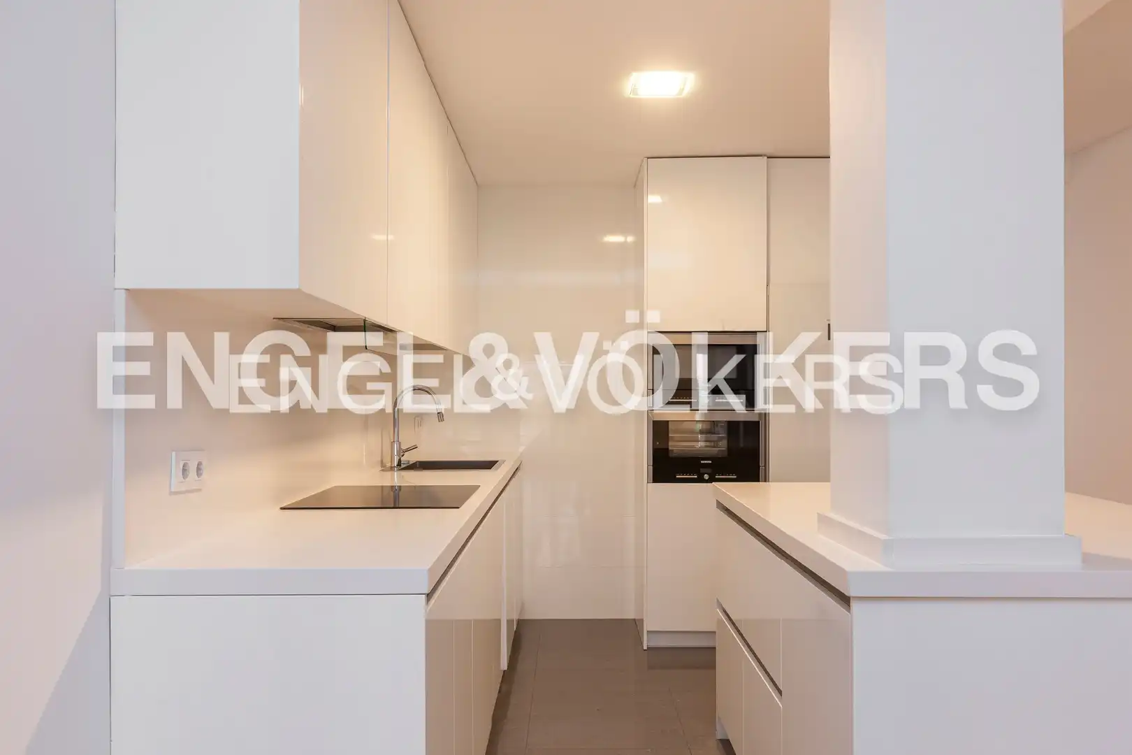 Cocina de Piso de alquiler en Madrid con Aire acondicionado, Calefacción y Parquet