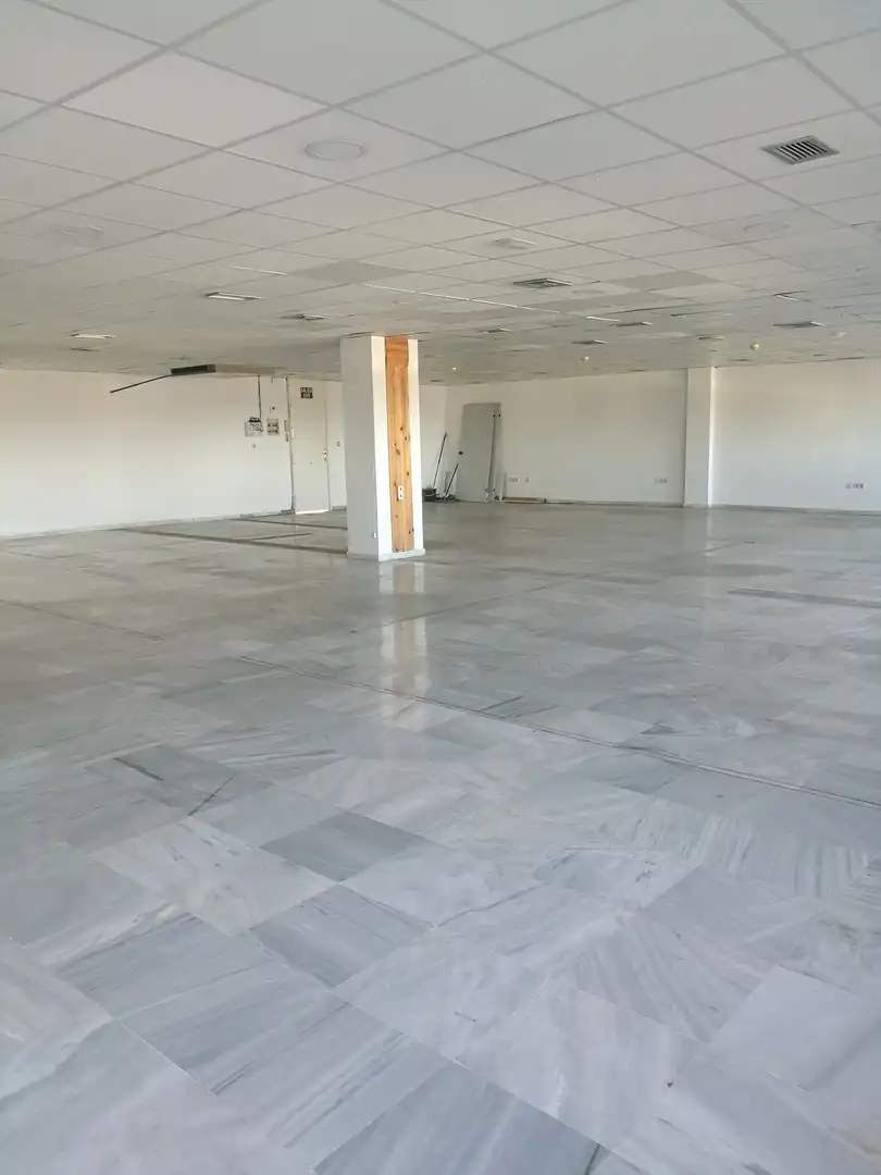Oficina de lloguer en Sevilla amb Aire condicionat