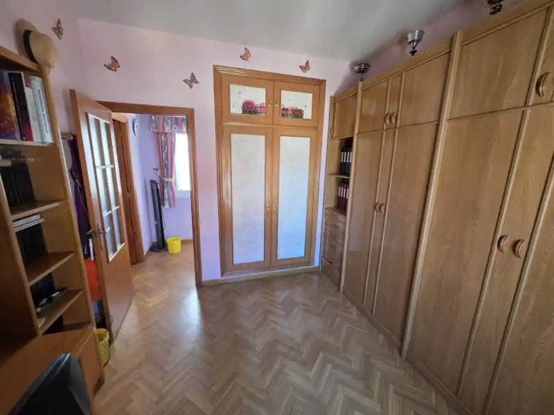 Dormitori de Casa o xalet en venda en Malpartida de Plasencia amb Aire condicionat, Calefacció i Jardí privat