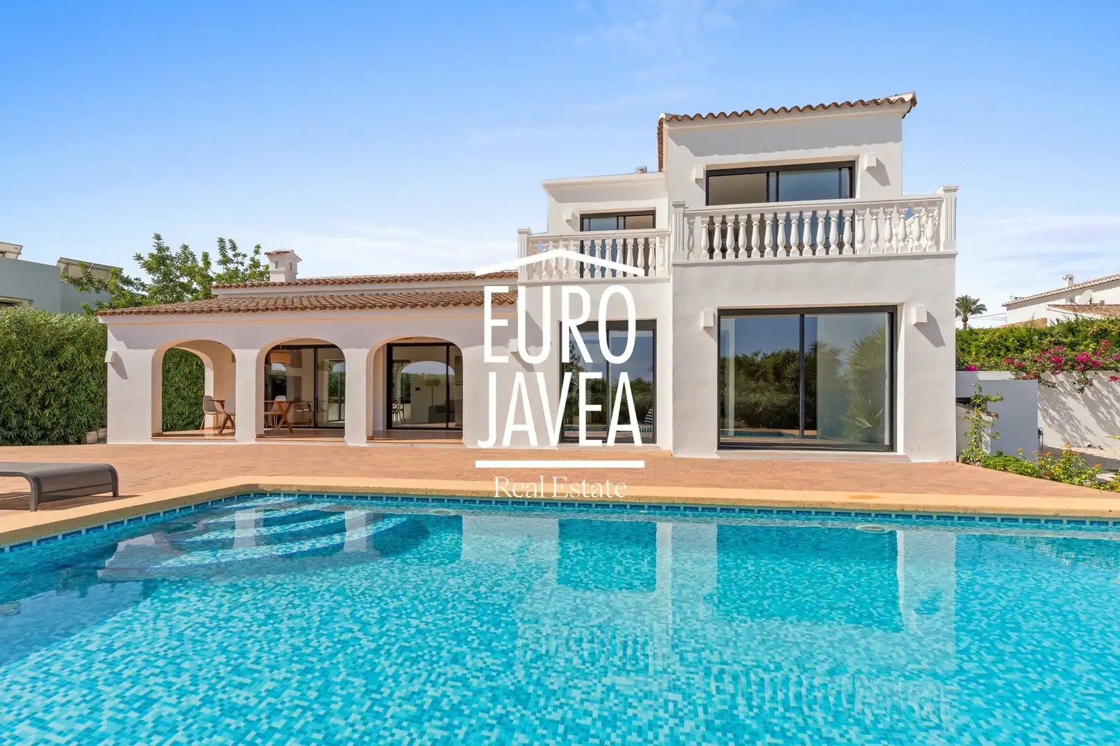 Vista exterior de Casa o xalet en venda en Cap Martí - El Tossalet - Pinomar