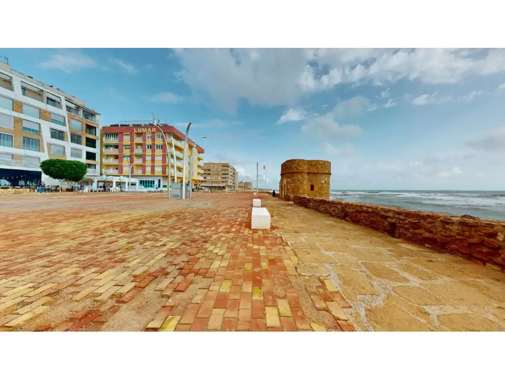 Vista exterior de Apartamento en venta en Torrevieja