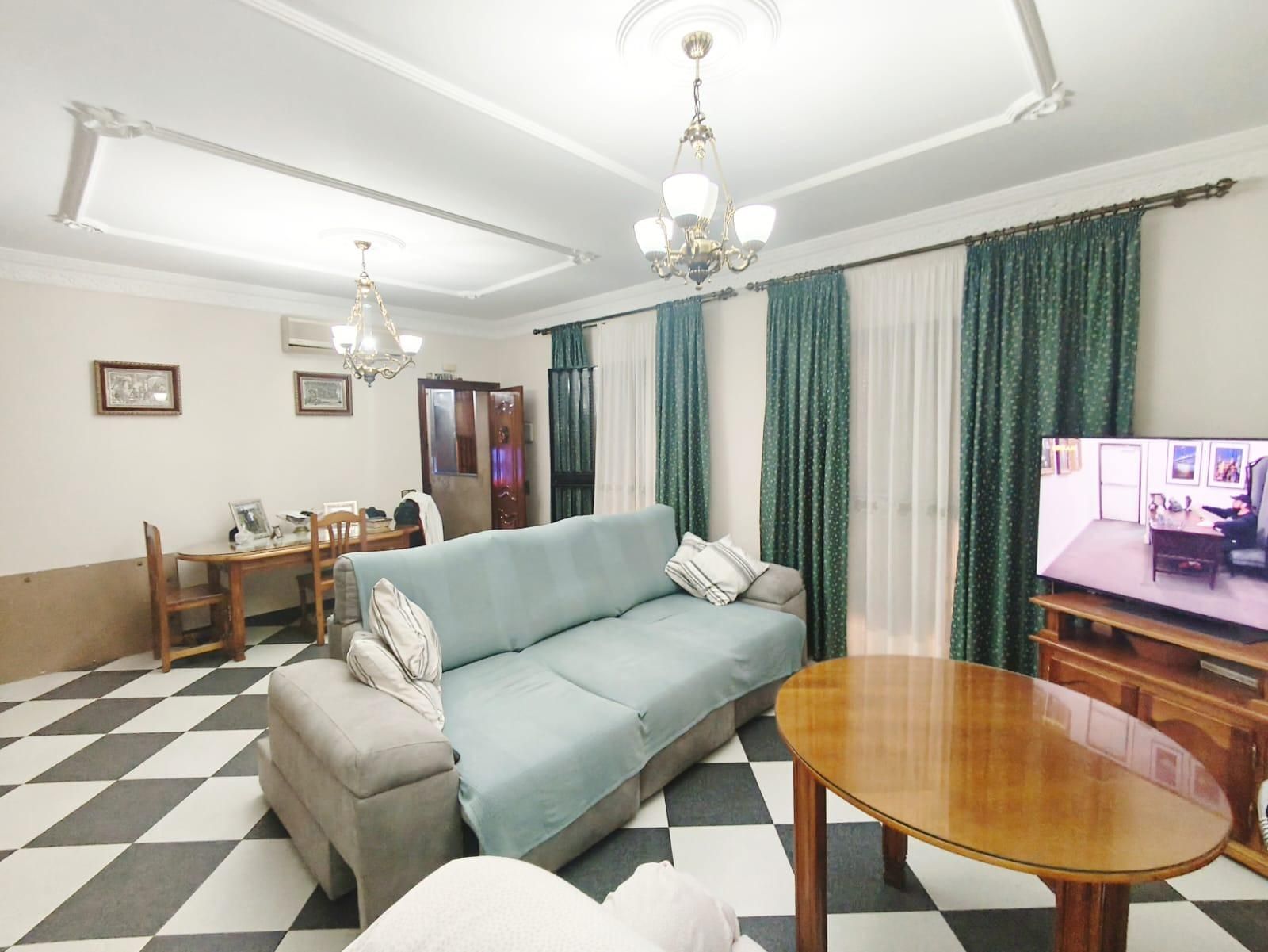 Sala de estar de Piso en venta en  Sevilla Capital con Terraza