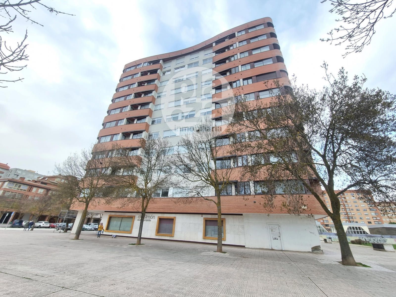 Flat to rent in Loudun, Illera