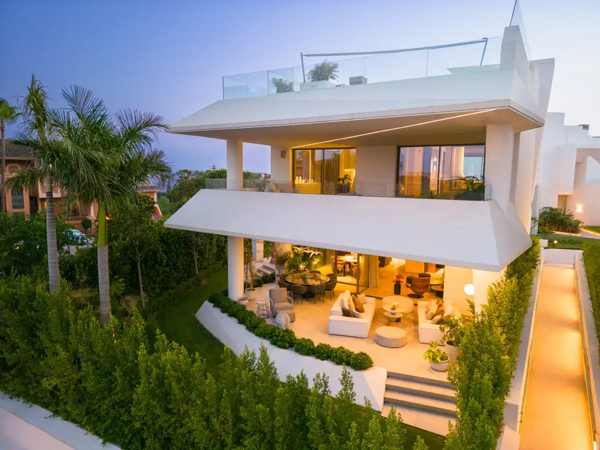 Haus zum Verkauf in Nueva Andalucía