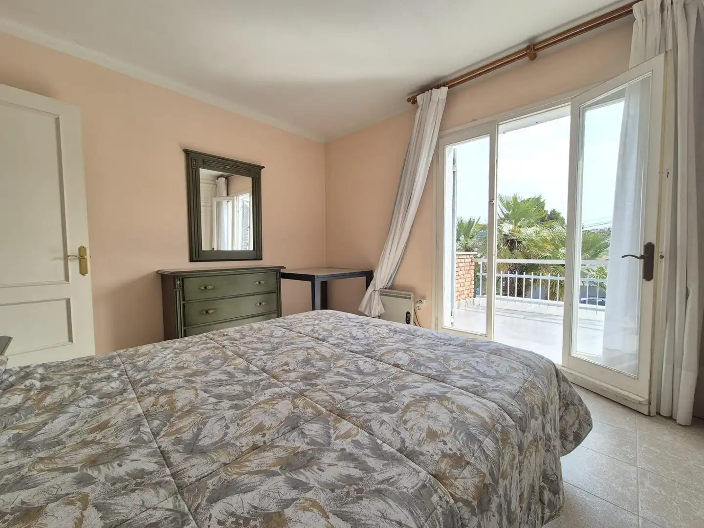 Habitación de Piso en venta en El Vendrell con Terraza y Amueblado