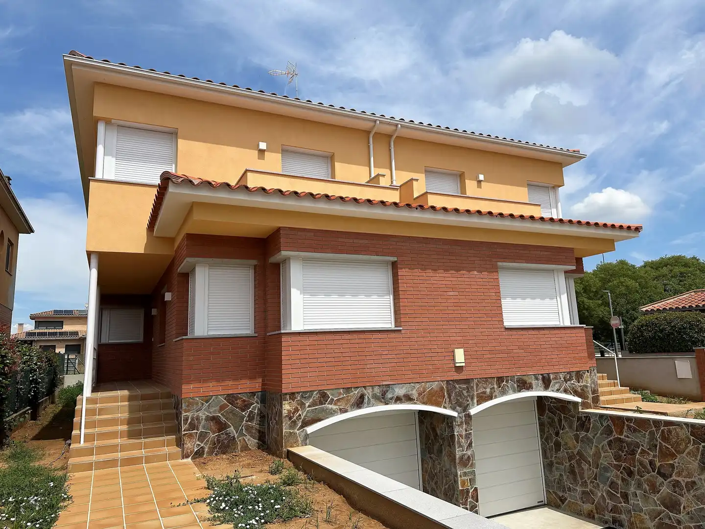 Casa bifamiliare con terrazza in vendita a Porqueres, imagen 4
