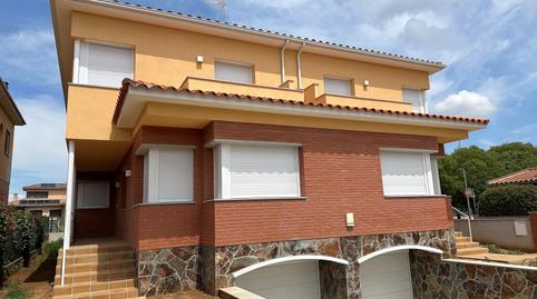 Foto 4 de Casa adosada en venda a Carrer Jacint Verdaguer, 20, Porqueres, Girona