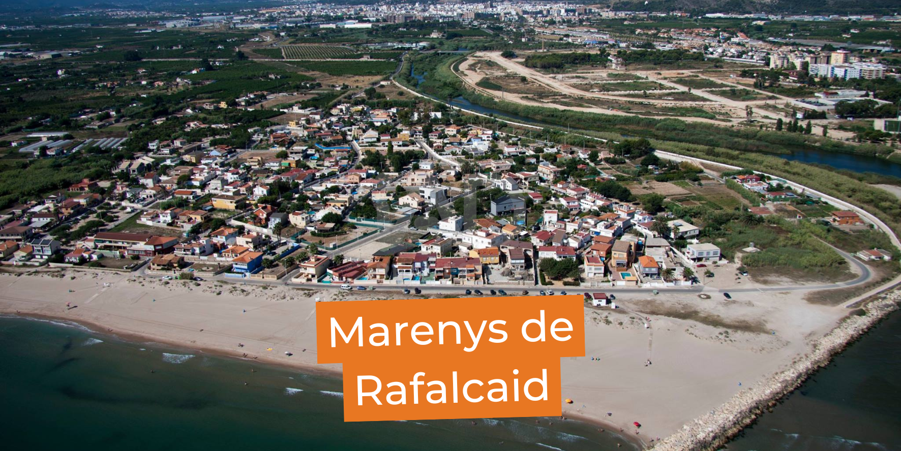 Vista exterior de Edifici en venda en Gandia