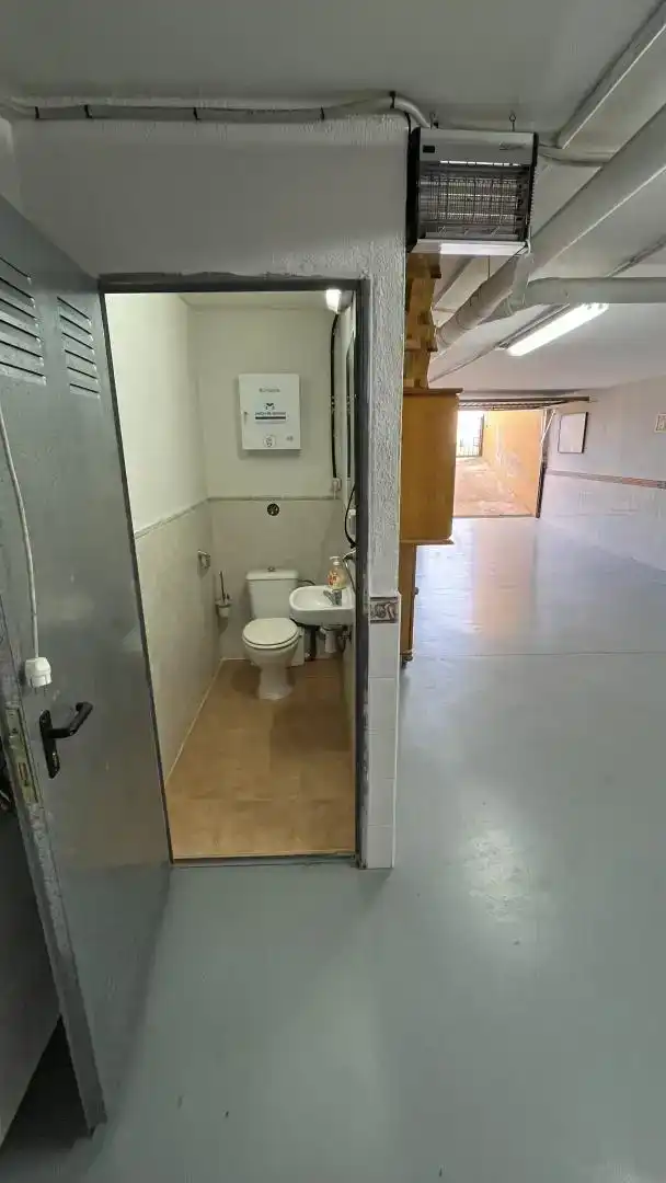 Bathroom of Flat for sale in Talayuelas  with Storage room and Balcony