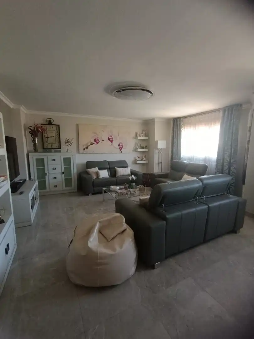 Sala d'estar de Edifici en venda en La Mojonera