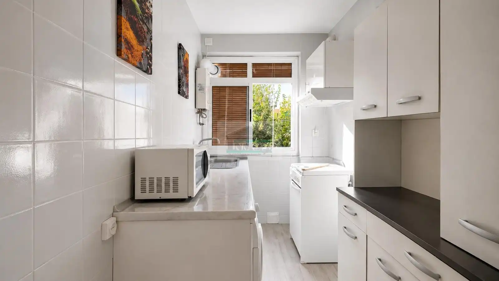 Kitchen of Flat for rent in Granada  with Air Conditioner, Furnished and Balcony