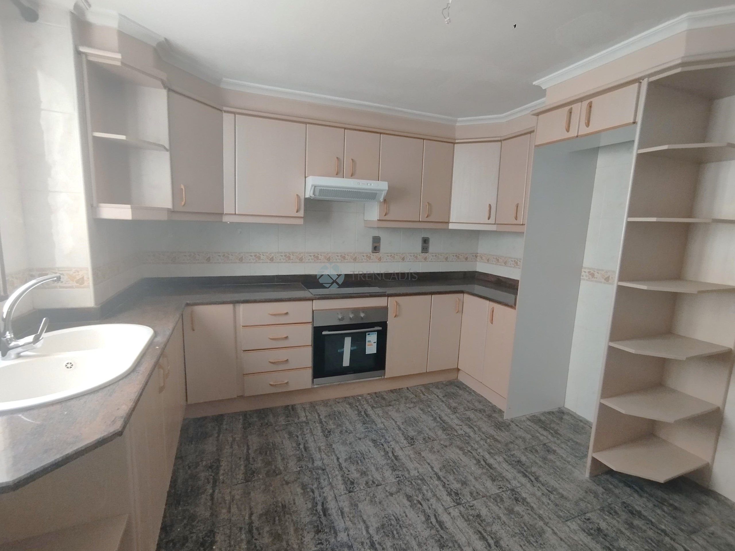 Flat for sale in C/ Petrel N  Pl  Pt Izq, Sax