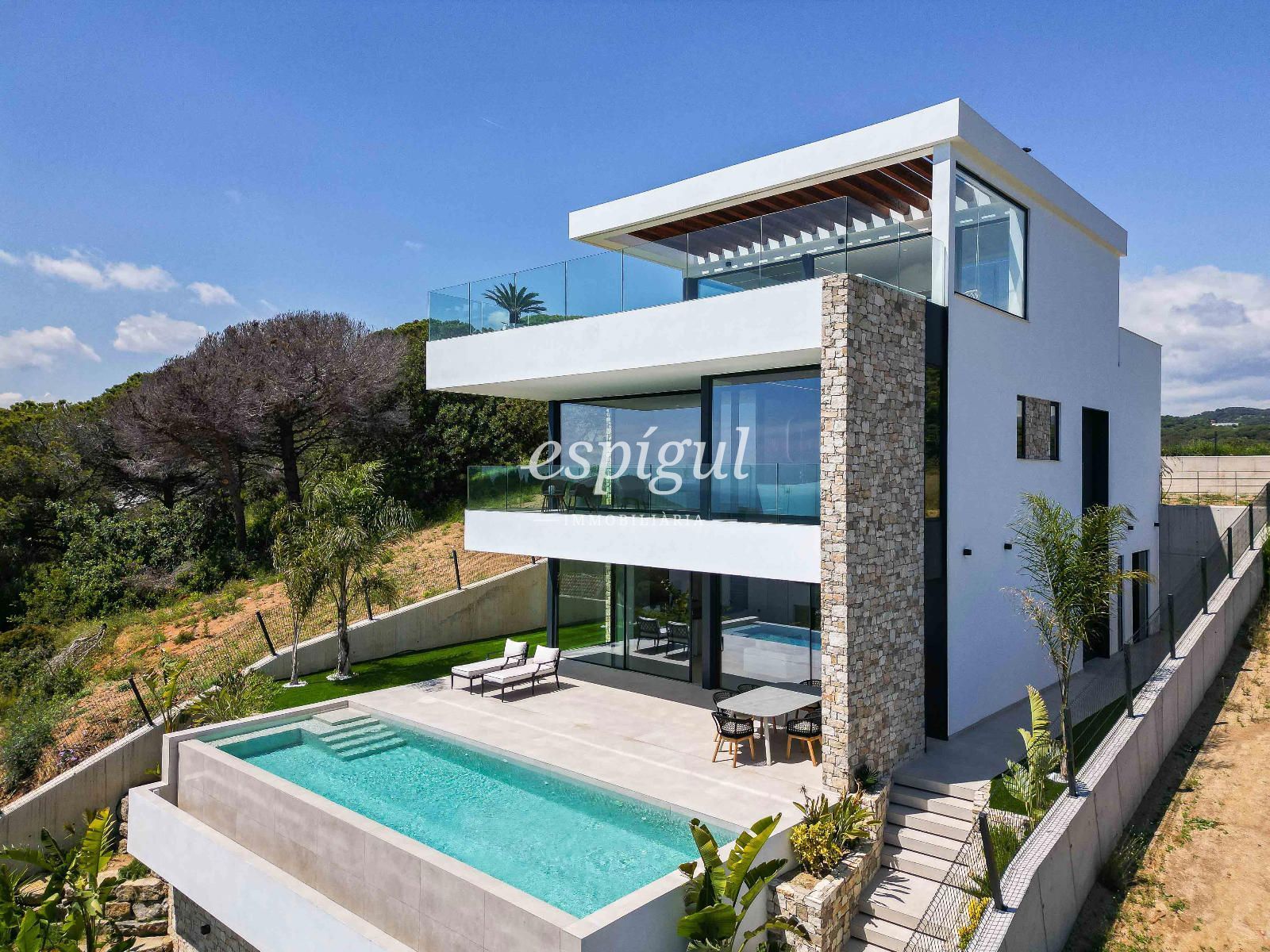 Exterior view of House or chalet for sale in Arenys de Mar  with Air Conditioner, Heating and Private garden