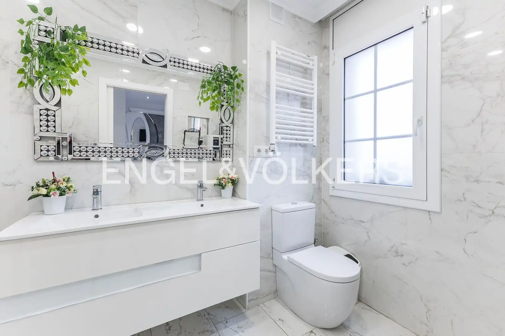Bathroom of Country homes for sale in Terrassa  with Air Conditioner, Heating and Private garden