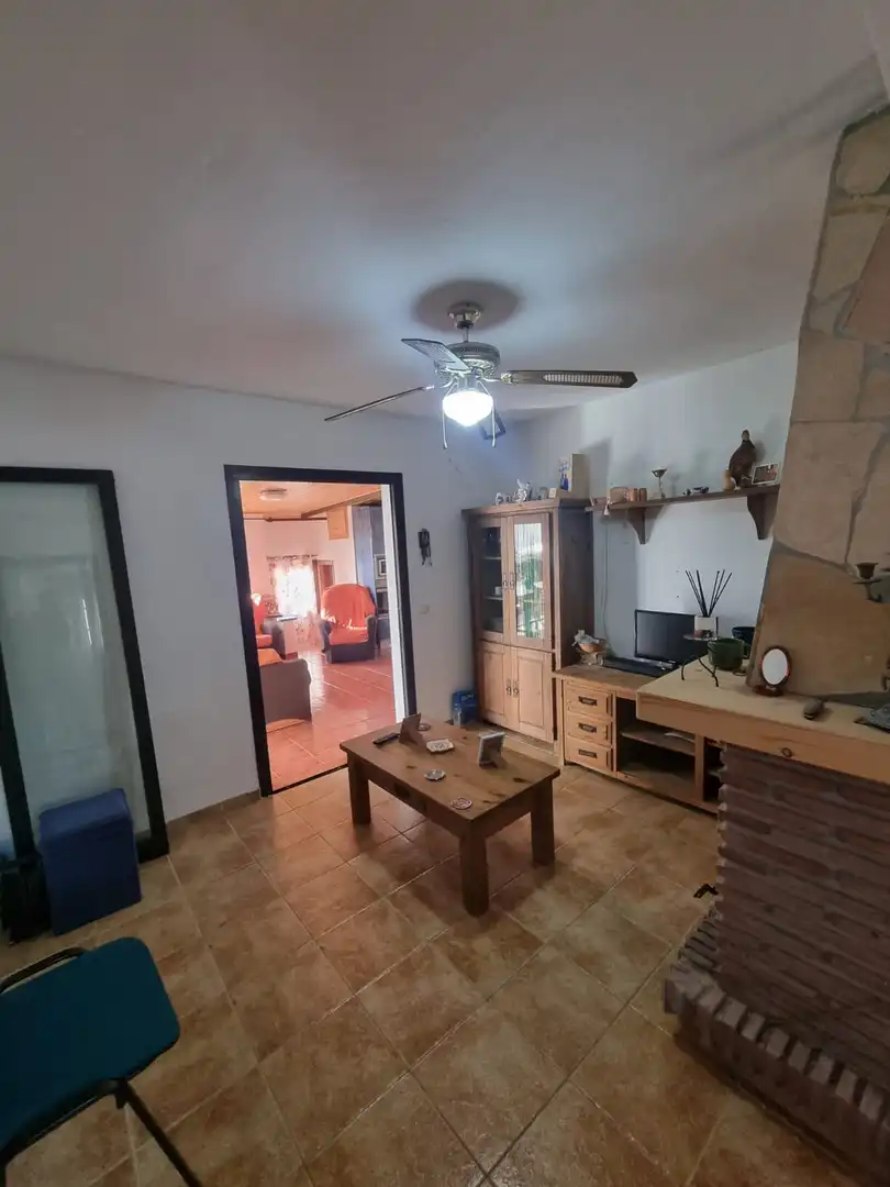 Sala de estar de Casa o chalet en venta en Nerja con Calefacción, Jardín privado y Terraza