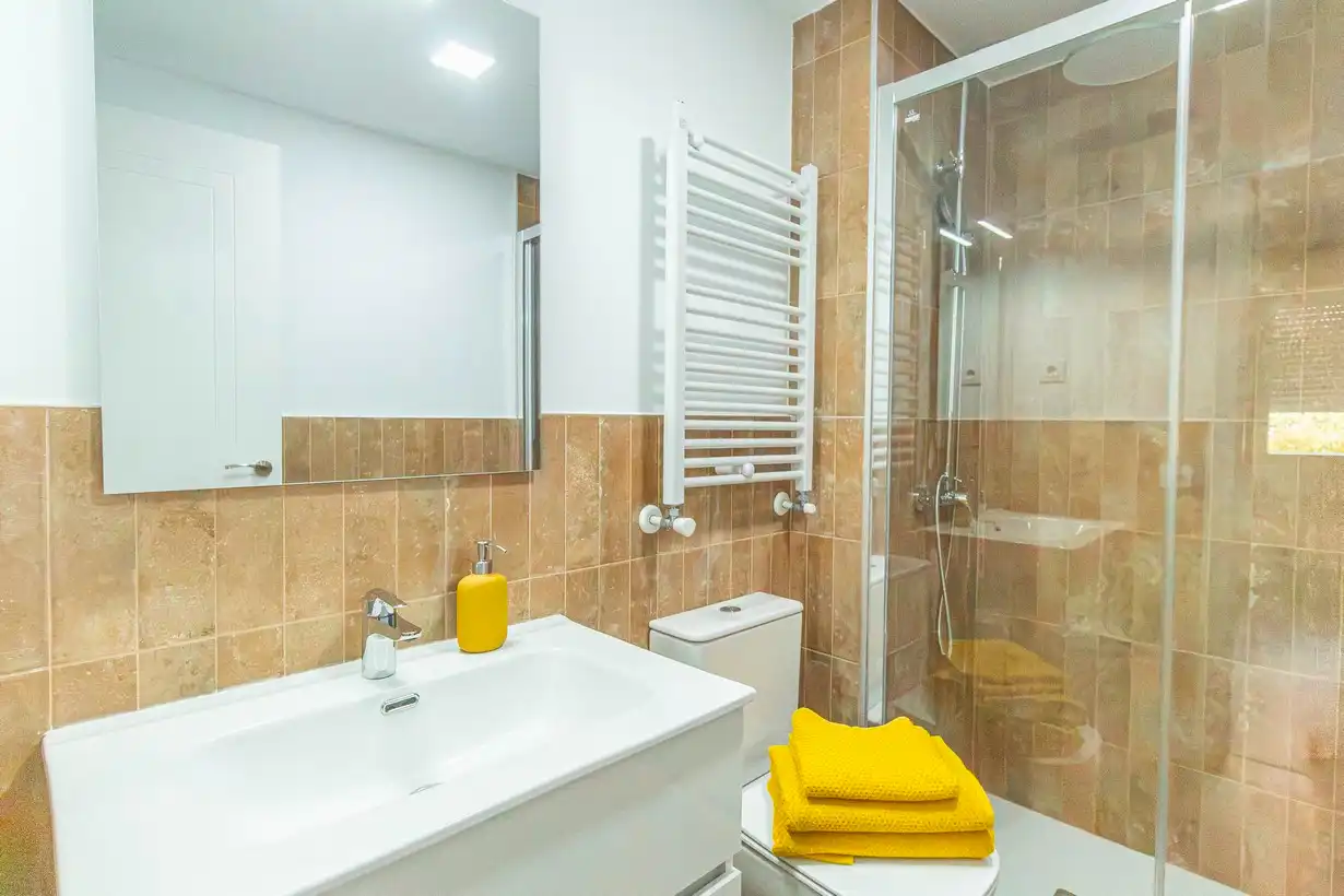 Baño de Piso en venta en Madrid con Aire acondicionado, Calefacción y Parquet