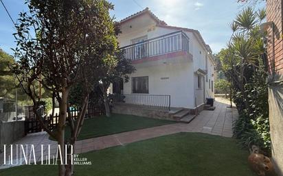 Exterior view of House or chalet for sale in Castelldefels  with Air Conditioner, Heating and Private garden