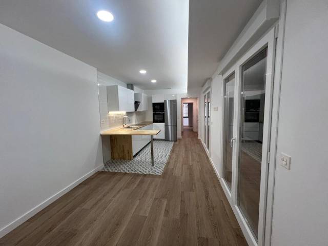 Piso en Venta en De Antonio Rocasolano en Paseo Sagasta