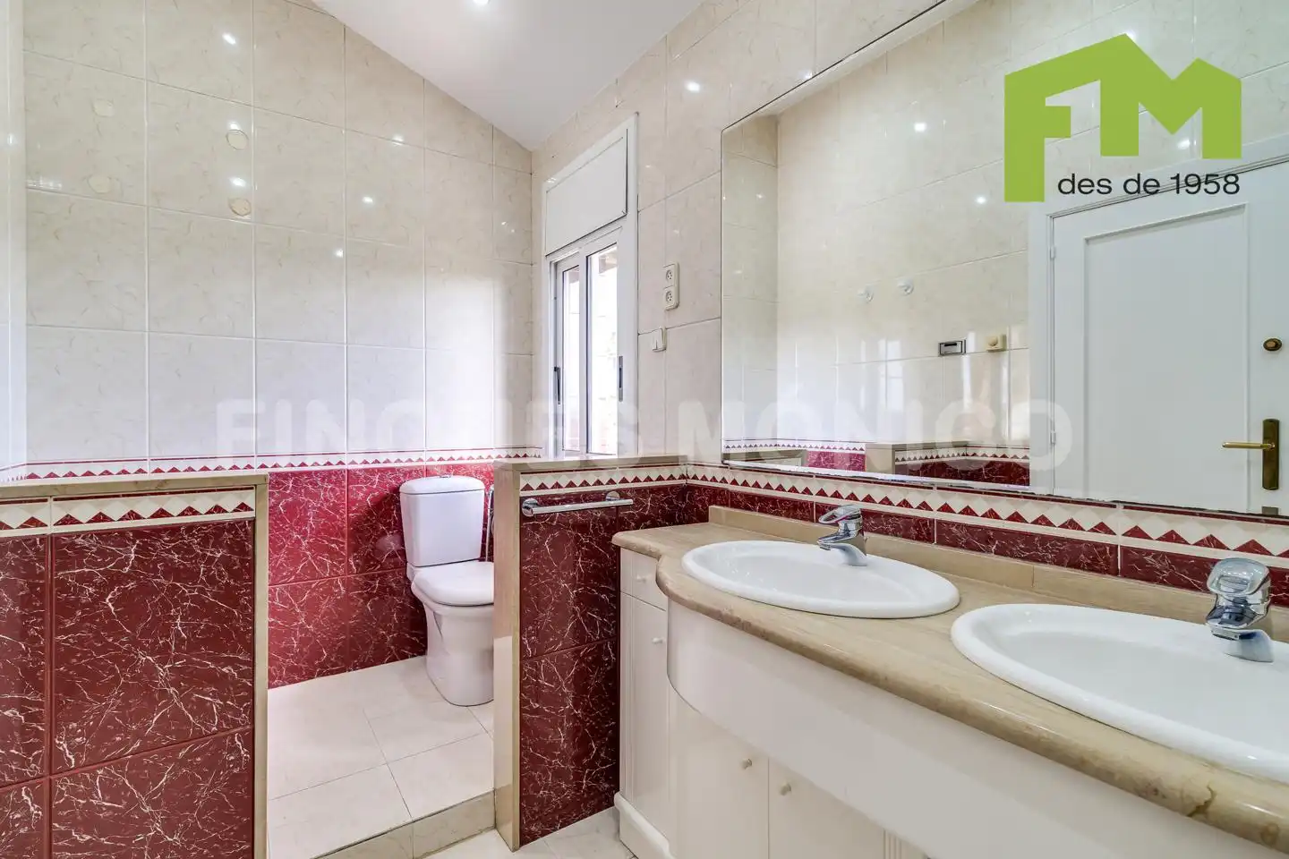Baño de Casa o chalet en venta en El Masnou con Calefacción, Jardín privado y Terraza