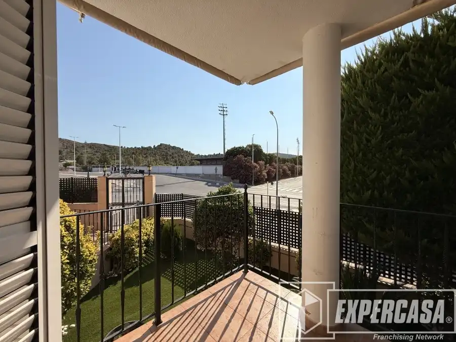 Terrassa de Casa o xalet en venda en Riba-roja de Túria amb Aire condicionat, Calefacció i Terrassa