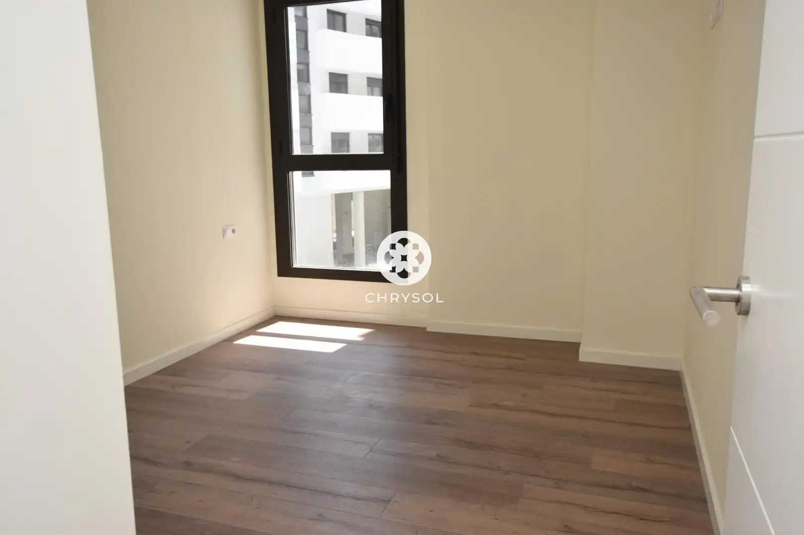 Dormitori de Pis en venda en L'Hospitalet de Llobregat amb Calefacció, Jardí privat i Parquet