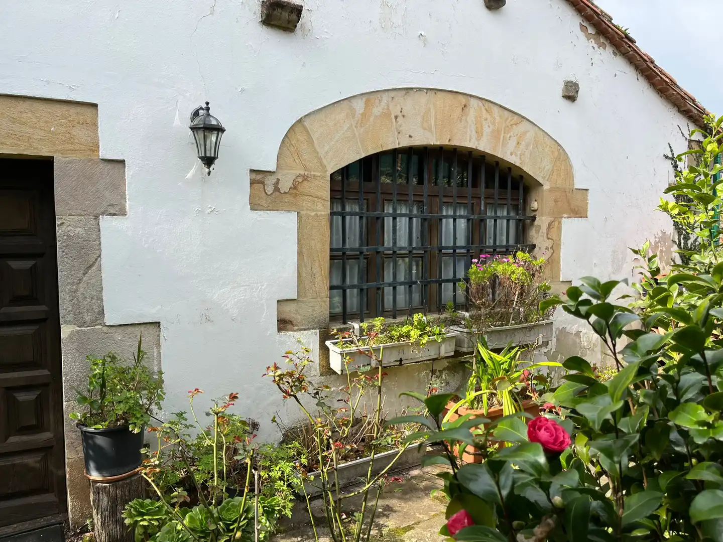 Vista exterior de Casa adosada en venda en Piélagos amb Calefacció, Jardí privat i Parquet