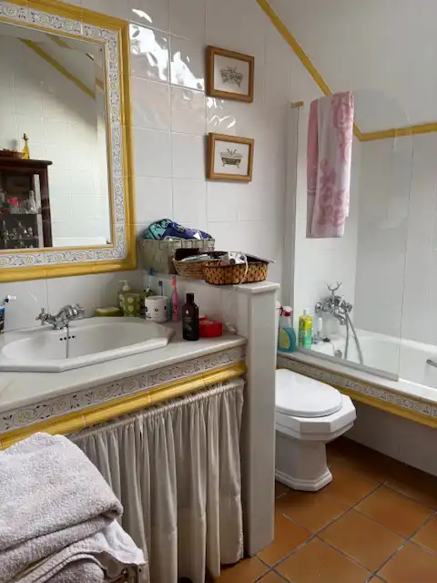 Baño de Casa o chalet en venta en Narón con Calefacción, Jardín privado y Parquet