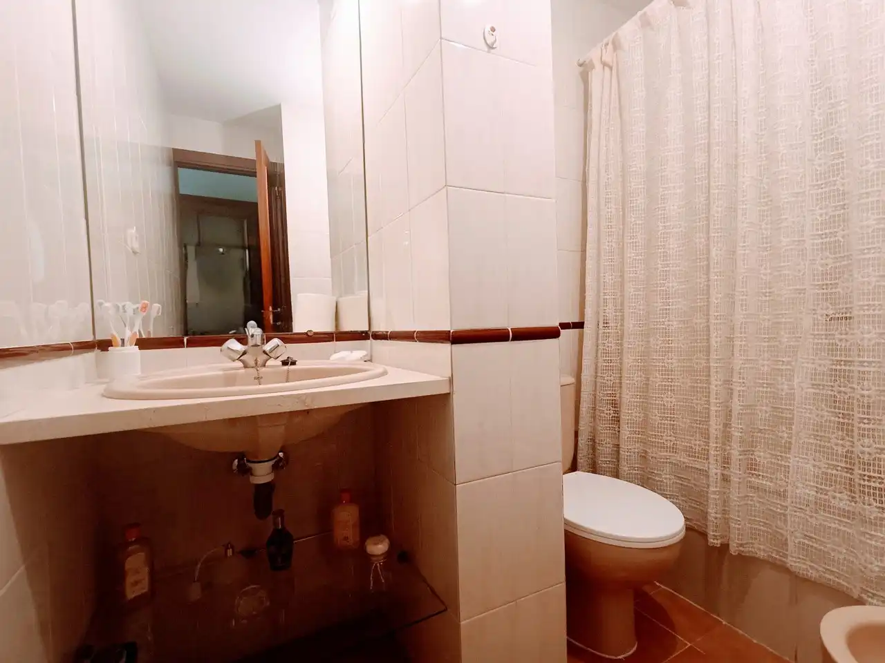 Bathroom of Flat for rent in Madrid  with Heating and Parquet flooring