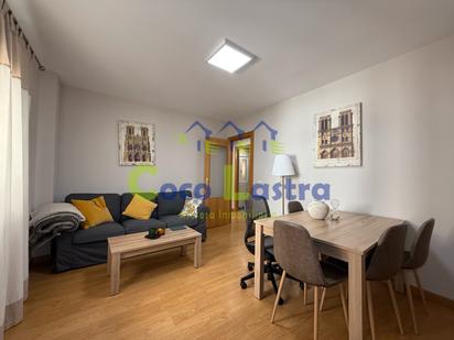 Living room of Flat to rent in Salamanca Capital  with Heating, Furnished and Oven
