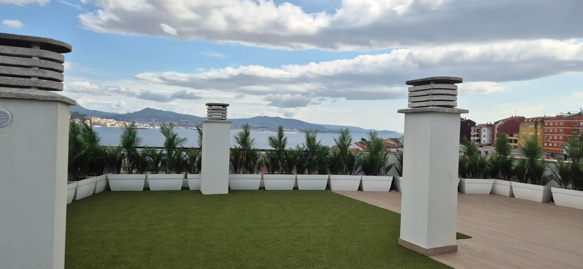 Terrassa de Apartament en venda en Moaña amb Calefacció, Jardí privat i Parquet
