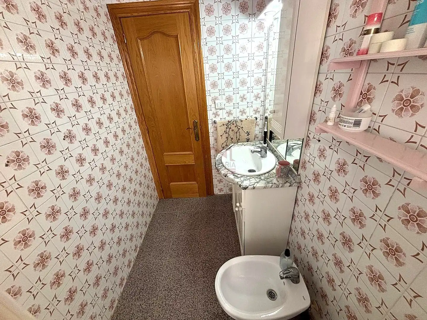 Bathroom of Flat for sale in Elche / Elx  with Furnished, Oven and Balcony