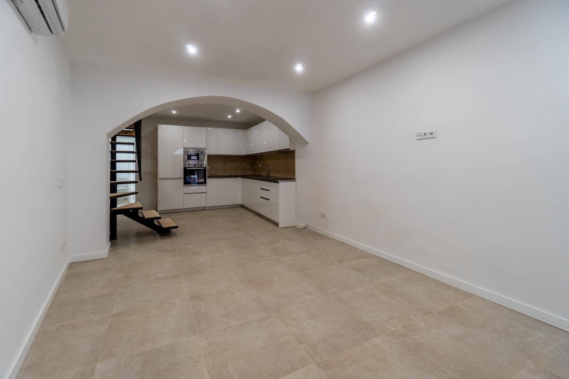 House or chalet for sale in Inca  with Air Conditioner, Heating and Balcony