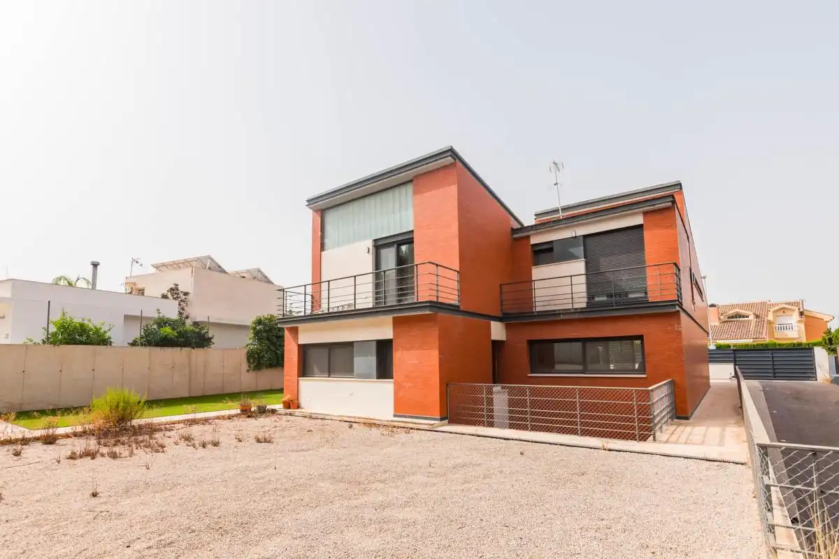 Vista exterior de Casa o xalet en venda en Molina de Segura amb Aire condicionat, Calefacció i Jardí privat