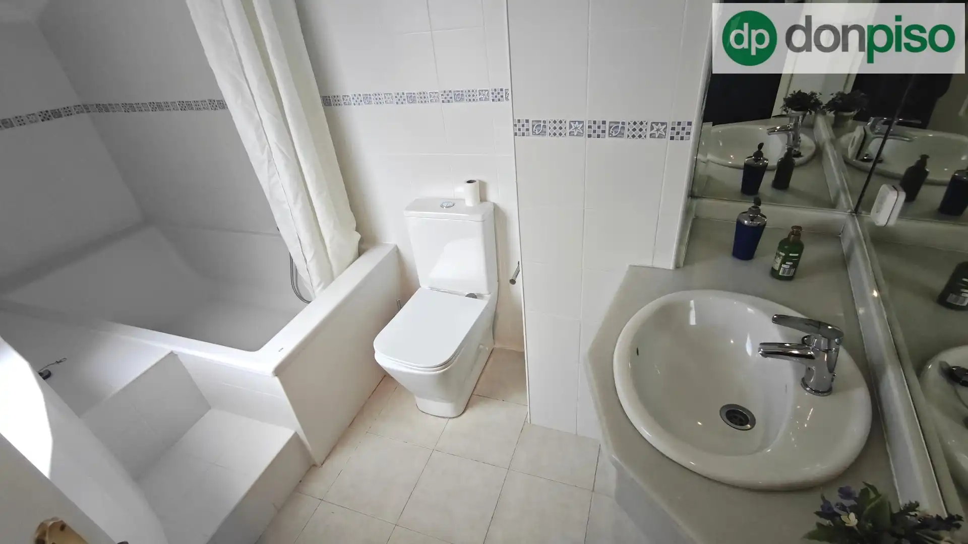 Bany de Dúplex en venda en Santander amb Calefacció i Moblat