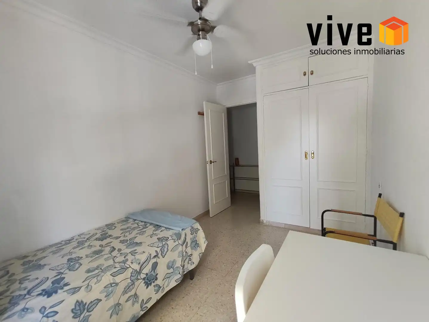 Schlafzimmer von Wohnung zur Miete in Sevilla mit Klimaanlage, Möbliert und Balkon